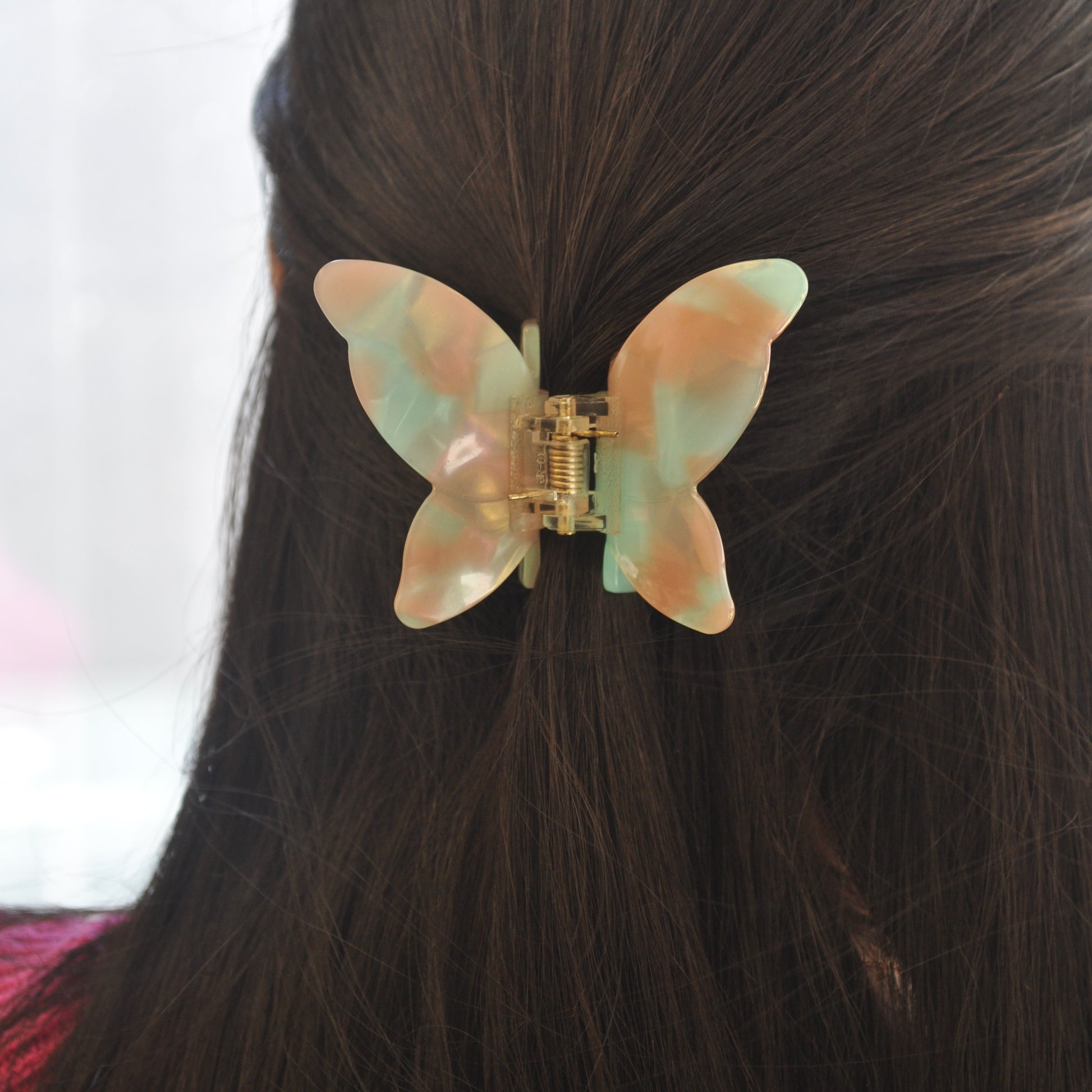 Ode Veza Butterfly Hair Claw Pink Mint