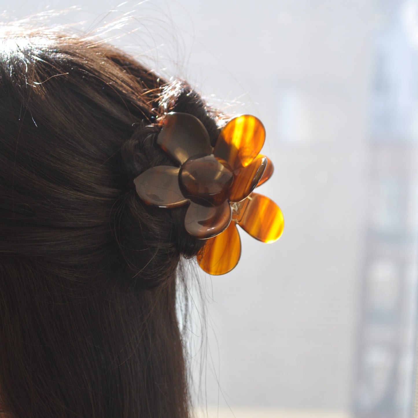 Ode Veza Daisy Claw Hair Clip Large Brown